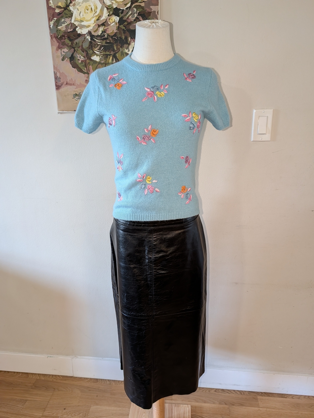 Vintage Chaber Light Blue Wool Blend Short Sleeve Sweater With Floral Embroidery
